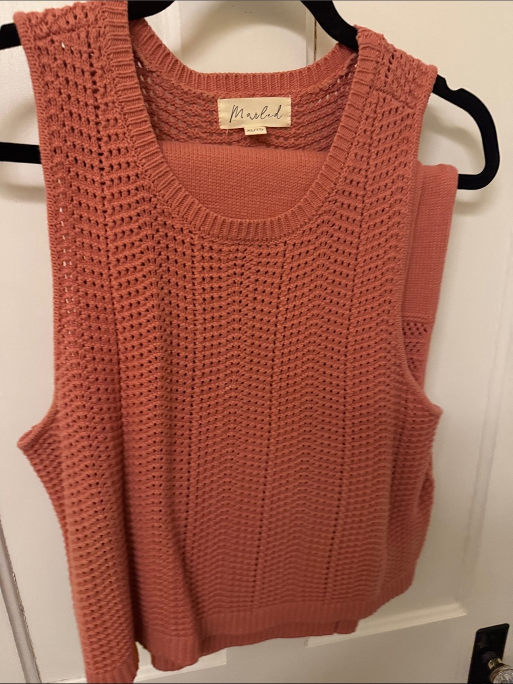 Marled Open-Knit Crewneck Sweater in Rose